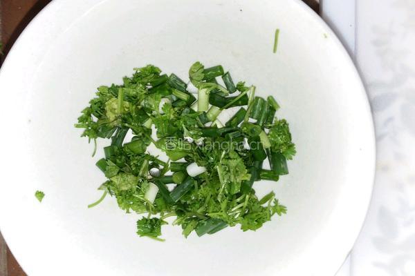 蘑菇豆腐汤的做法图解4