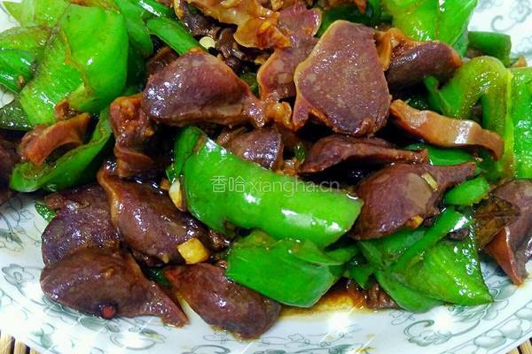 青椒炒鸭胗的做法图解8