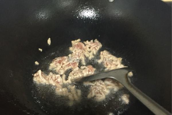 鸡蛋瘦肉炒饭的做法图解4