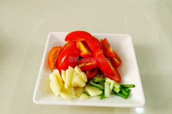  家常圣女果炒丝瓜的做法图解3