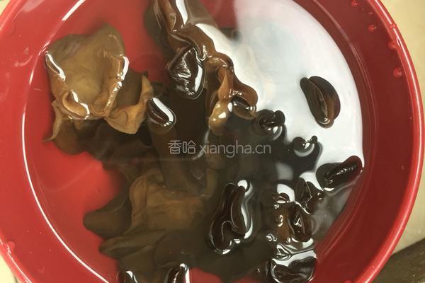 素炒西葫芦的做法图解1