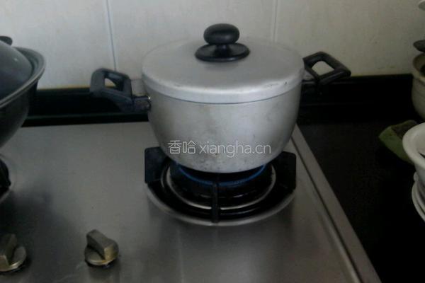 南瓜块甜汤的做法图解3