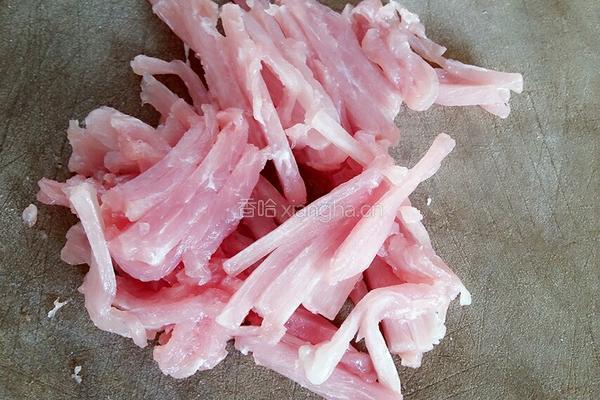 竹叶菜杆炒肉丝的做法图解5
