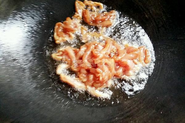 竹叶菜杆炒肉丝的做法图解9