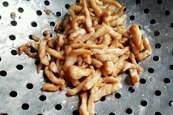 竹叶菜杆炒肉丝的做法图解10