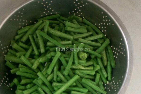 酸辣豆角的做法图解3