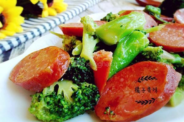 西兰花炒香肠的做法图解10