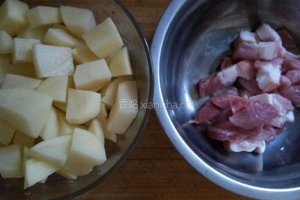 豆角土豆焖饭（电饭锅版）的做法图解1