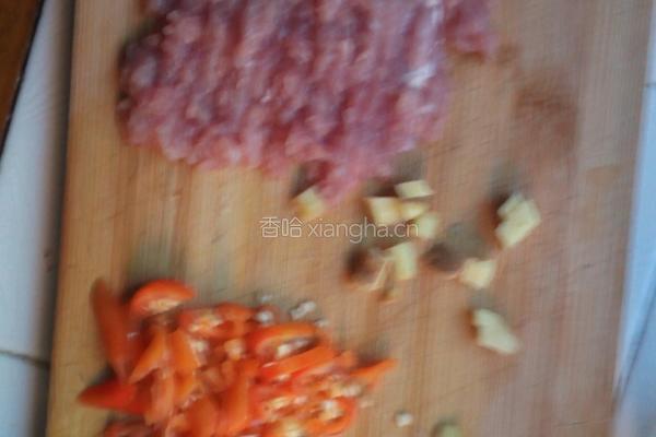 肉末酸豆角的做法图解3