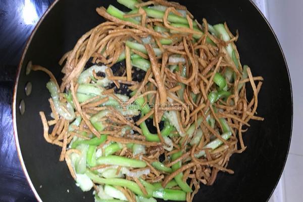 丝瓜炒茶撒的做法图解6