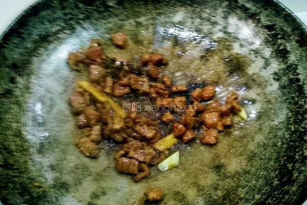  家常肉丁炒茄子的做法图解7