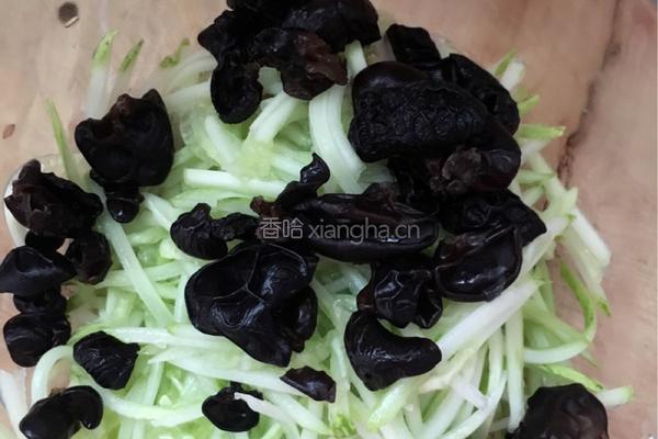 芝香木耳凉拌黄瓜的做法图解6