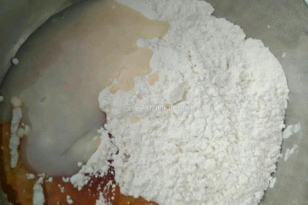 广式蛋黄月饼 的做法图解2
