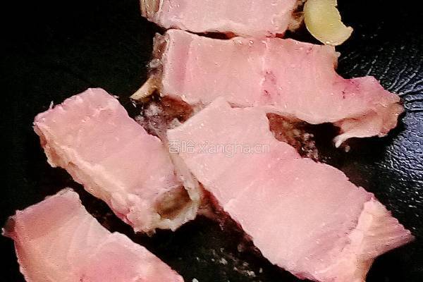 鱼骨豆腐汤的做法图解3