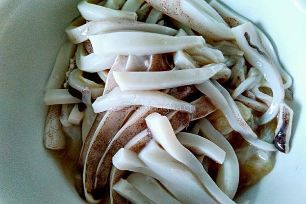 麻椒炒鱿鱼的做法图解2
