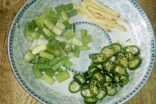 清炒藕片的做法图解3