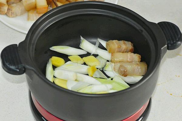 砂锅红烧肉的做法图解5