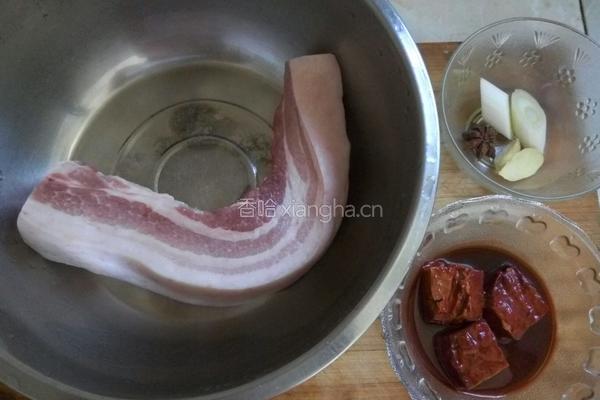 腐乳蒸肉的做法图解1