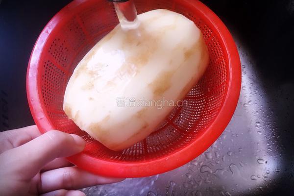 糖醋藕片的做法图解1
