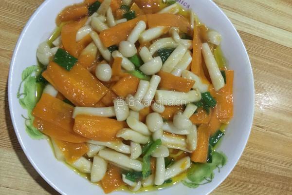 海鲜菇炒胡萝卜