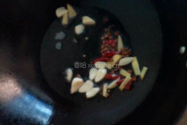 炝炒圆白菜的做法图解4