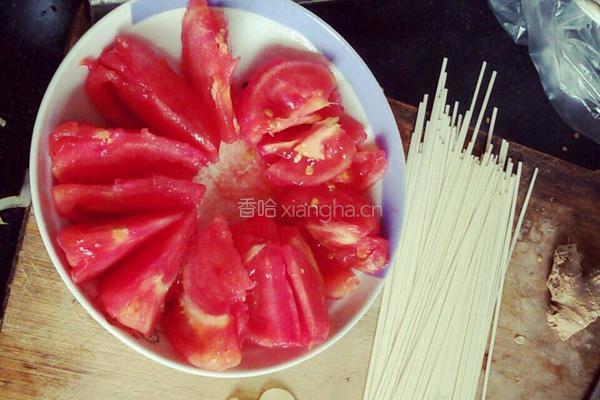 番茄鸡蛋面的做法图解2