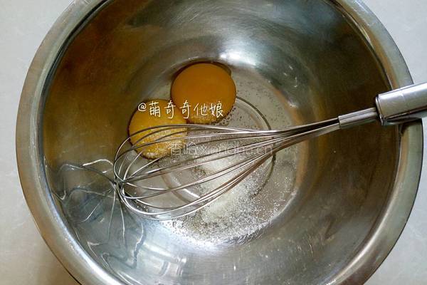 六寸戚风蛋糕（2蛋配方）的做法图解3