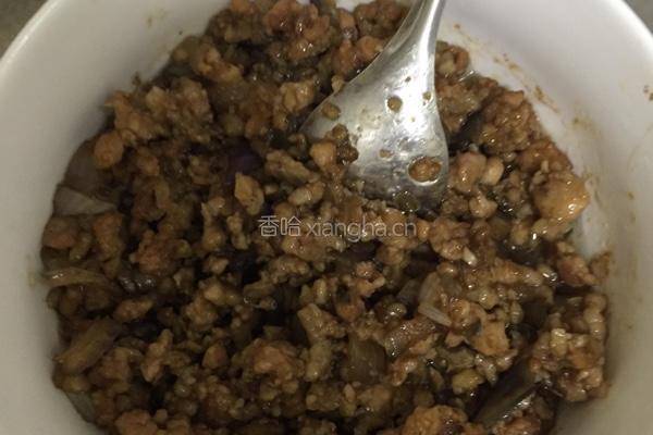 猪肉馅饼的做法图解2