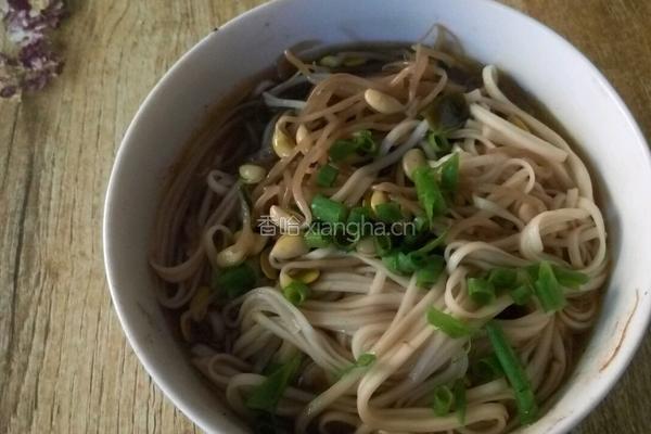 豆芽汤面的做法图解3