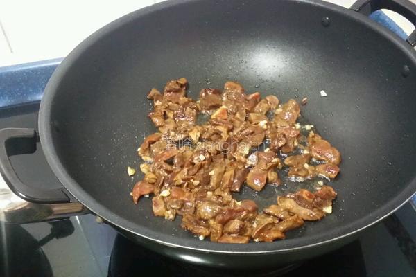 洋蔥炒牛肉的做法图解3