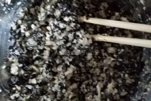 木耳鸡蛋虾仁饺子的做法图解6