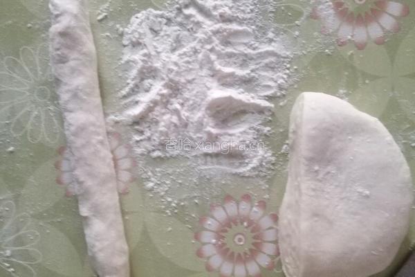 木耳鸡蛋虾仁饺子的做法图解7