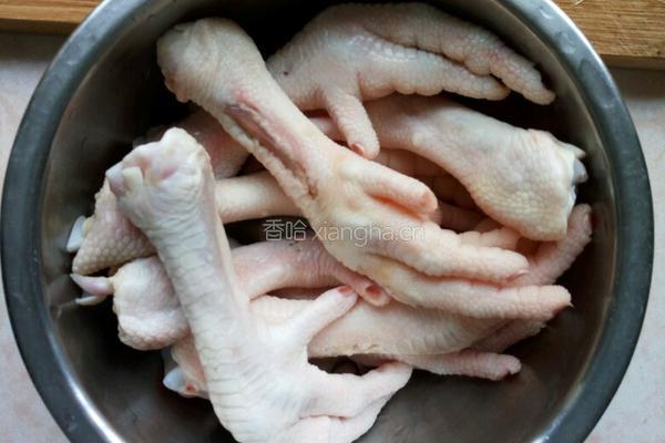 煮凤爪的做法图解1