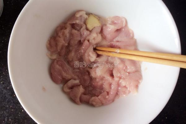 双花炒肉片的做法图解1