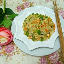 菜椒胡萝卜蛋炒饭的做法[图]