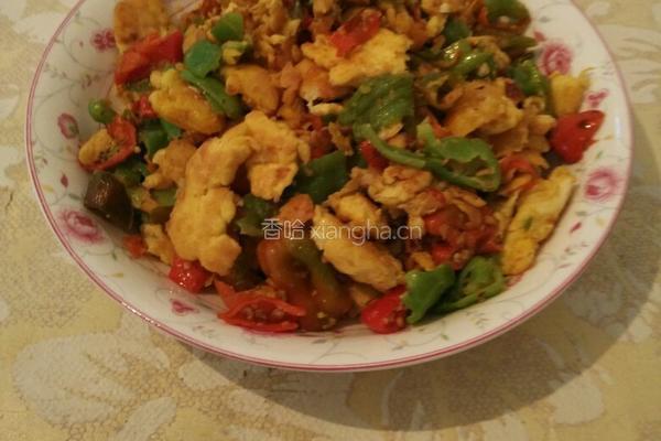 辣椒炒咸鸡蛋的做法图解4