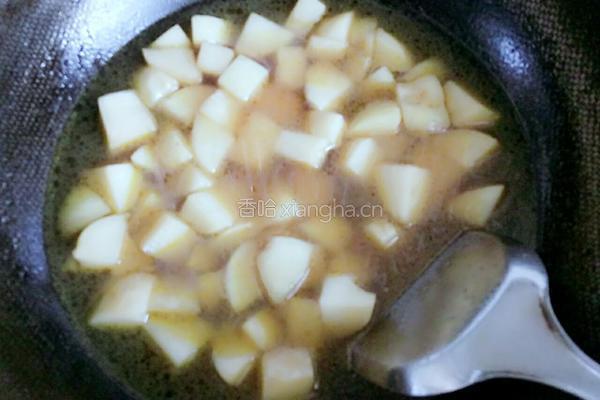 土豆香菇烧肉的做法图解7