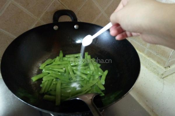 四季豆炒肉的做法图解8
