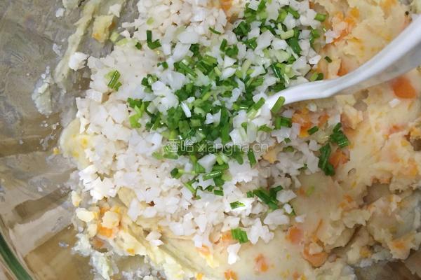 土豆藕饼的做法图解4