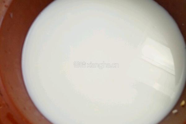 牛奶燕麦粥 的做法图解3