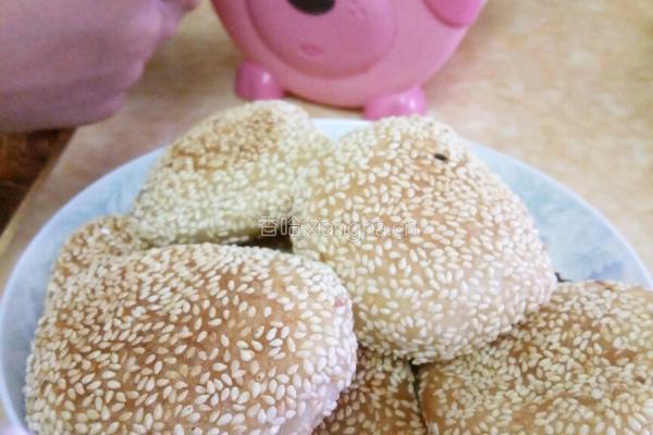 芝麻糯米饼的做法图解3