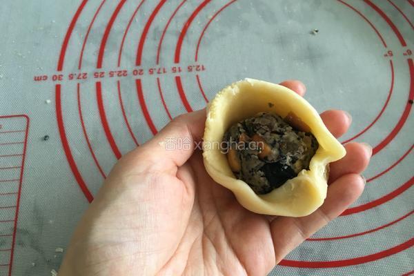 酥皮五仁月饼的做法图解11