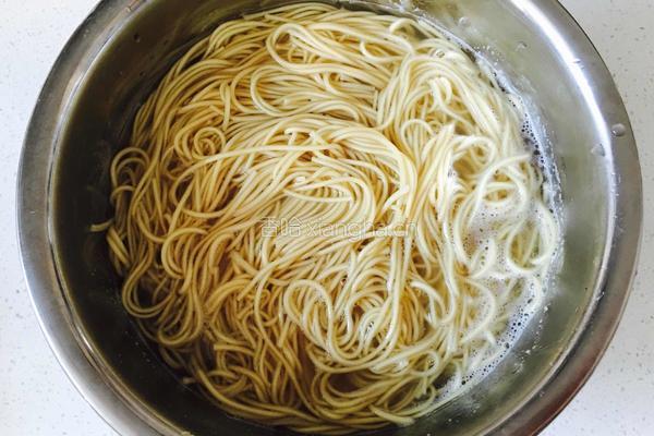 凉面的做法图解3