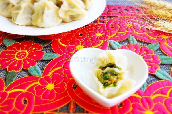 猪肉韭菜水饺的做法图解17