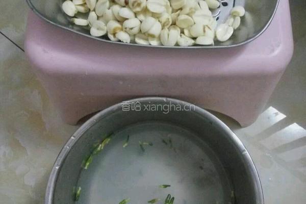 莲蓉馅的做法图解2
