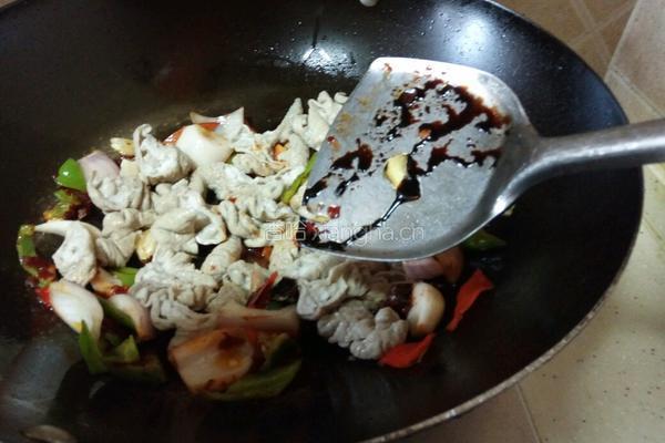 双椒溜肥肠的做法图解11
