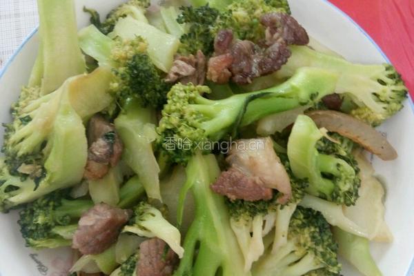 西兰花炒肉的做法图解4