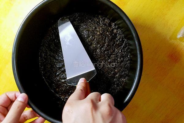 彩虹慕斯蛋糕的做法图解3