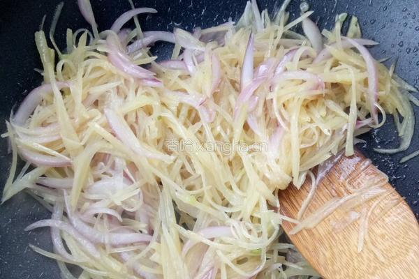 圆葱炒土豆丝的做法图解6