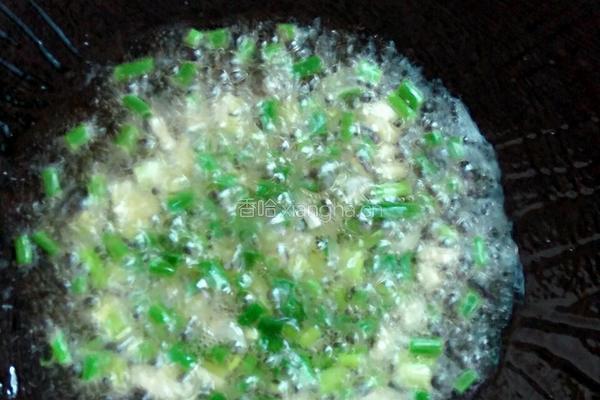 豆腐鱼炒鸡蛋的做法图解3